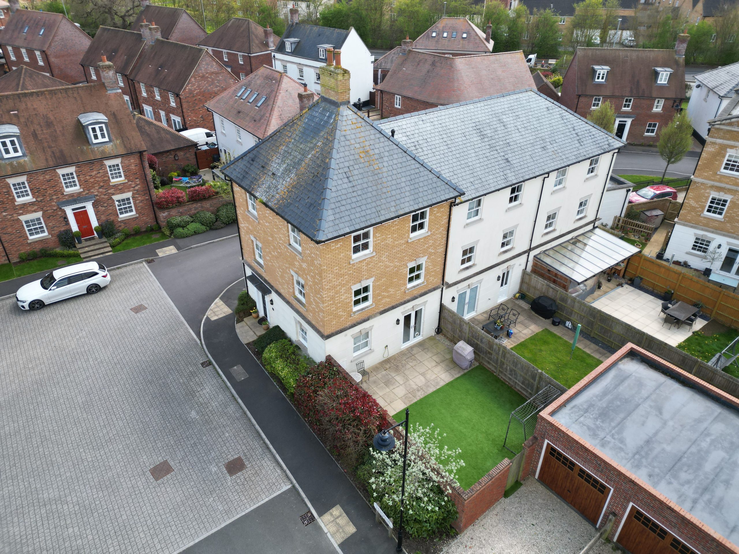 Southfield Drive, Yeovil, Somerset, BA21 Towers Wills Estate Agents