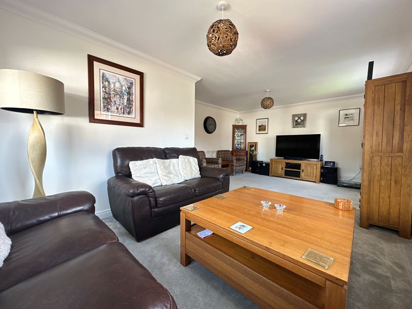 Southfield Drive, Yeovil, Somerset, BA21 Towers Wills Estate Agents