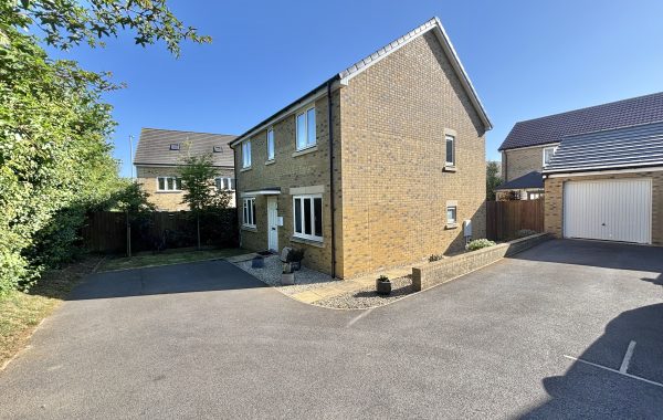 Woodpecker Close, Yeovil, Somerset, BA22