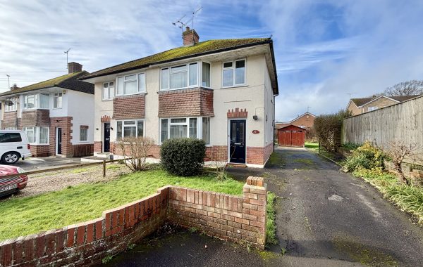 Albert Close, Yeovil, Somerset, BA21