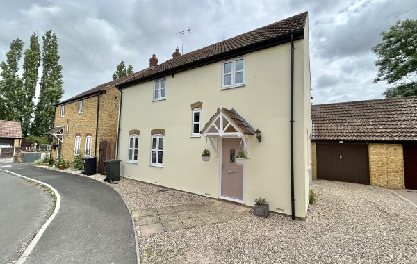 Forts Orchard, Chilthorne Domer, Yeovil, Somerset, BA22